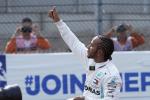 Hamilton nie wyklucza przejścia do Ferrari, gdy opuści Mercedesa