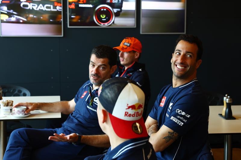 Ricciardo przyjedzie do Singapuru, ale to Lawson otrzyma kolejną szansę