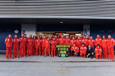 Zespół Ferrari gratuluje Felipe