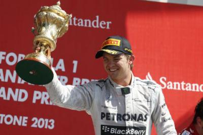 Rosberg wygrywa dramatyczne GP Wielkiej Brytanii
