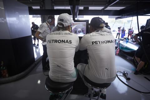 Rosberg: to Hamilton we mnie wjechał