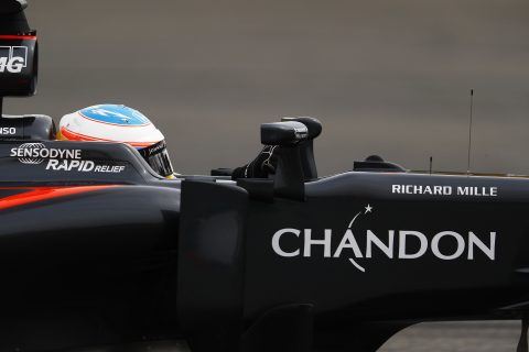 Alonso otrzyma jednak nową specyfikację silnika