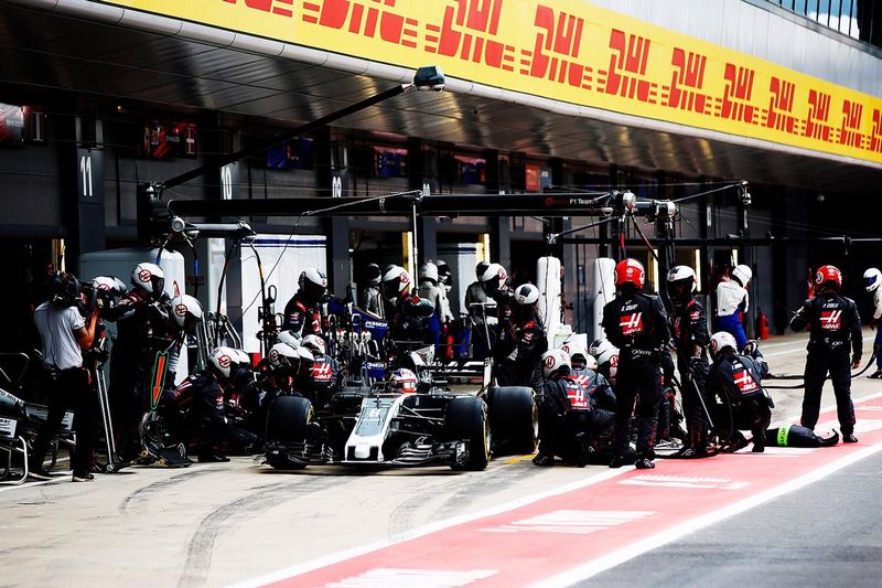 Haas bez punktów na Silverstone
