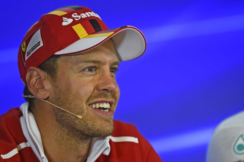 Vettel: podczas restartu zbyt mocno zbliżyłem się do Lewisa