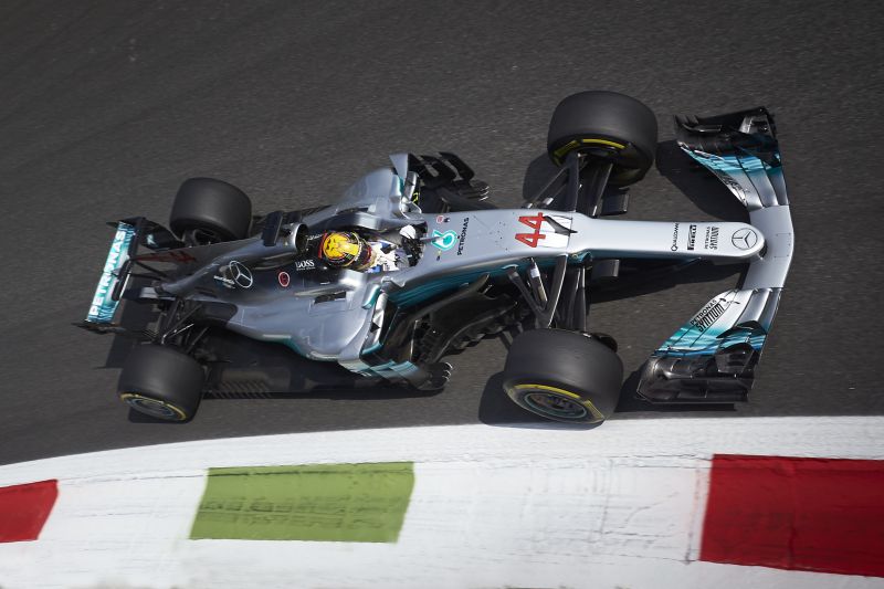 Hamilton: Mercedes nie poprawi w tym roku słabych stron W08