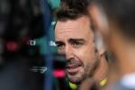 Hulkenberg: Alonso wybrał złe miejsce na obronne gierki z Russellem