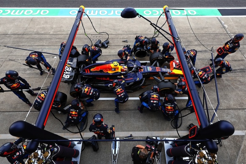 Red Bull z trzecim dubletem w sezonie 