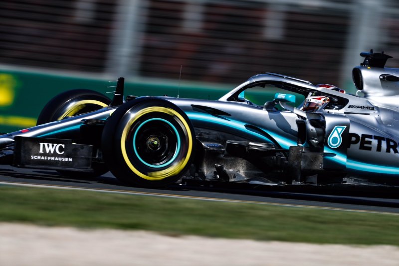 Hamilton wierzy, że Ferrari może mieć kłopoty na torach po Baku