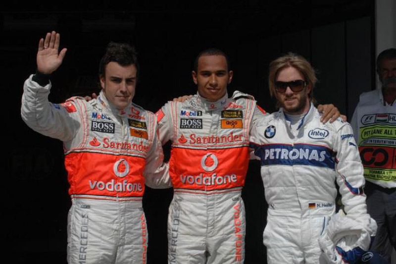 Priestley: Alonso w 2007 roku wręczył mechanikom McLarena koperty z gotówką