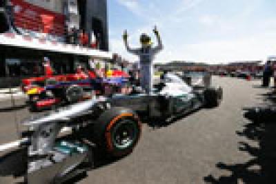 Rosberg zadowolony, Hamilton rozczarowany