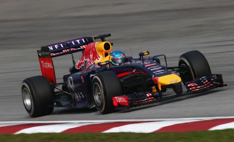 Horner: Vettel ma problemy z ustawieniem RB10