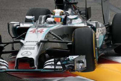 Ricciardo próbuje nawiązać walkę z Mercedesem
