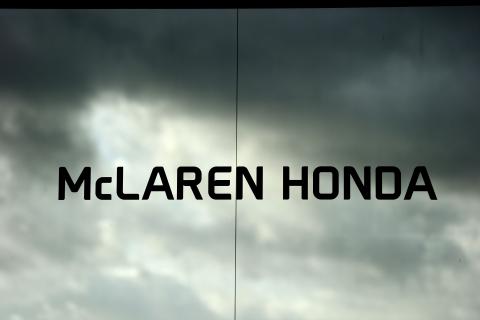 McLaren MP4-30 przeszedł już testy zderzeniowe FIA