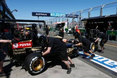 Lotus z ulgą przyjął osiągi E23 w Melbourne