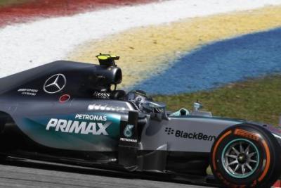 Kierowcy Mercedesa dostrzegają postęp Ferrari