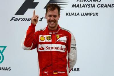 Vettel spoliczkował Mercedesa i wygrał w Malezji!