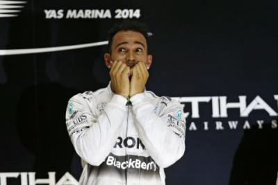 Hamilton powoli dogania Vettela w statystykach