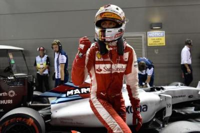 Vettel wygrywa po raz czwarty na torze Marina Bay