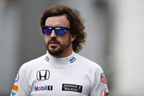 Alonso: Hamilton już jest kierowcą wszech czasów
