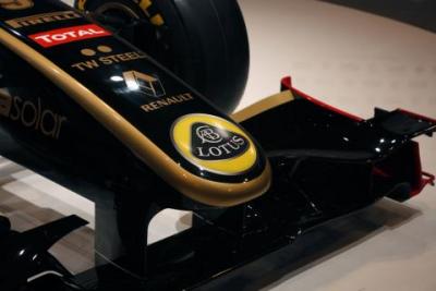 Bolid Lotus/Renault przeszedł testy zderzeniowe FIA