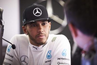#2 trening: Hamilton najszybszy, Rosberg zalicza bandę