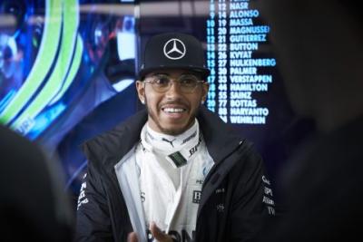 Hamilton sięgnął po 50. pole position w karierze