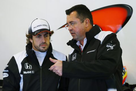 Cały Alonso dziękuje za standardy bezpieczeństwa w F1