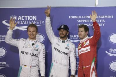 Hamilton rzutem na taśmę wygrał kwalifikacje w Bahrajnie