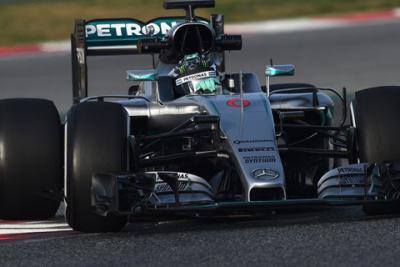 Q2: Mercedes pozamiatał, McLaren nie awanował