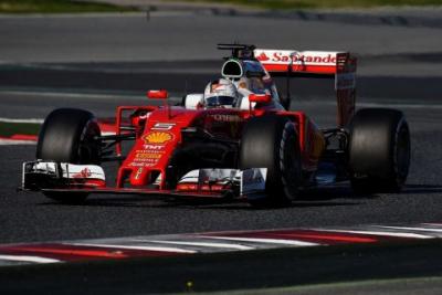 Vettel najszybszy po pierwszym dniu testów pod Barceloną