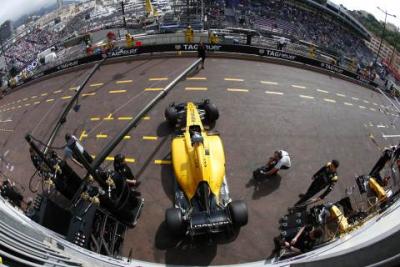 Magnussen: Renault nie poprawiło bolidu