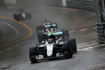 Rosberg: bardziej ubolewałem nad formą niż team order