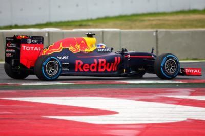 Udany start bolidów Red Bulla
