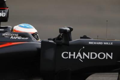 Alonso otrzyma jednak nową specyfikację silnika