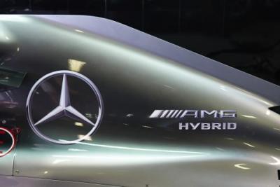 Mercedes wykorzystał 5 żetonów na poprawę silnika
