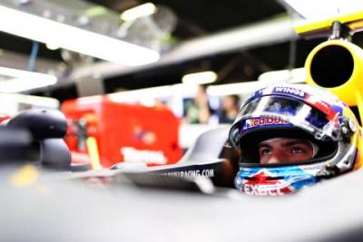 Verstappen: słaby start to wina zespołu