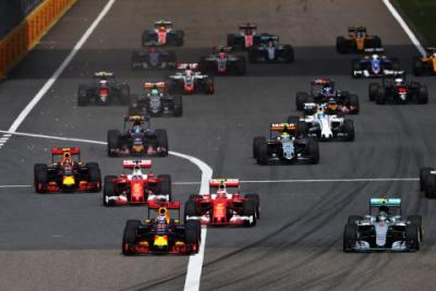 FIA potwierdza zmiany w przepisach i łata lukę