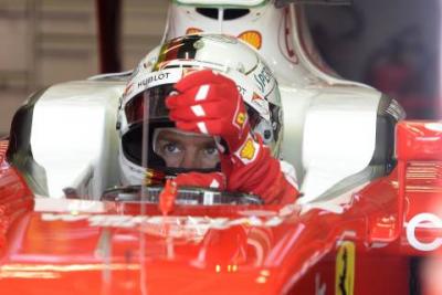 Vettel dystansuje się od Mercedesa