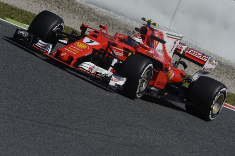Kierowcy Ferrari uzyskują najlepsze czasy przed czasówką