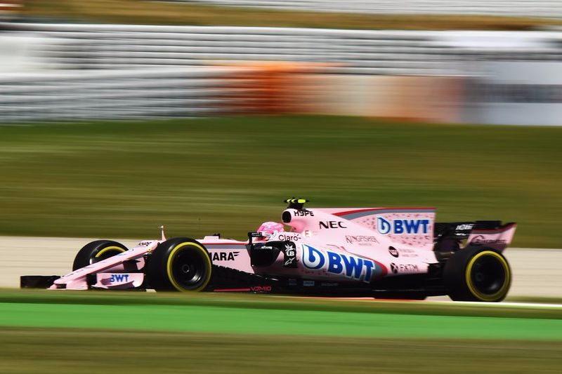 Bardzo mocny wyścig Force India
