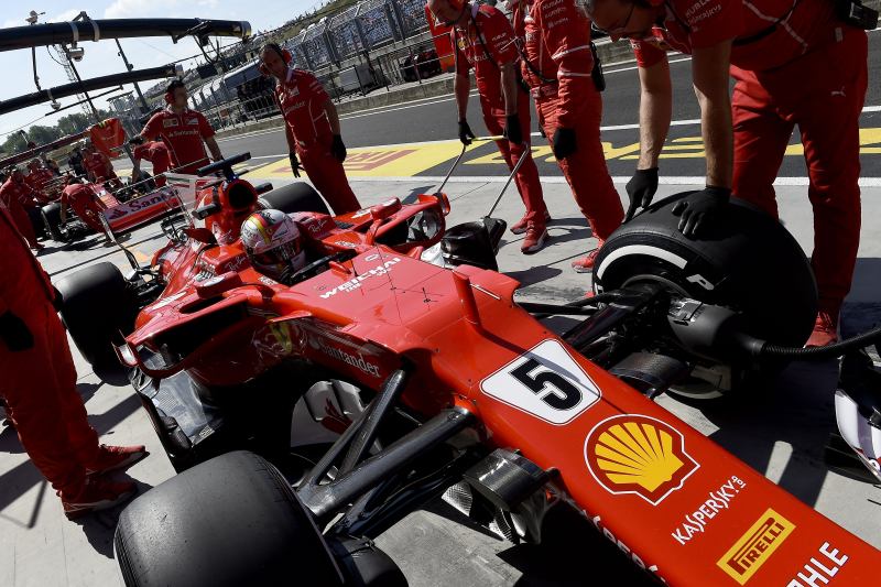 Ferrari po trzecim treningu na Węgrzech zostawia rywali daleko z tyłu