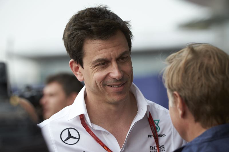 Wolff: Ferrari chciało powtórzyć strategię Red Bulla z Szanghaju
