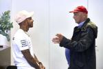 Hamilton podpisze nowy kontrakt jeszcze przed GP Francji?