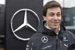 Wolff: Mercedes traci do Ferrari pół sekundy na prostych