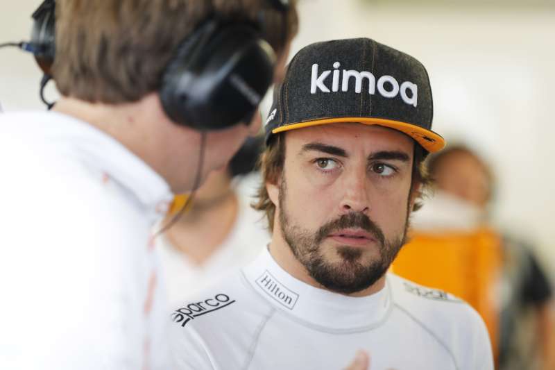 Alonso dołączył do grona kierowców ukaranych za wymianę silnika