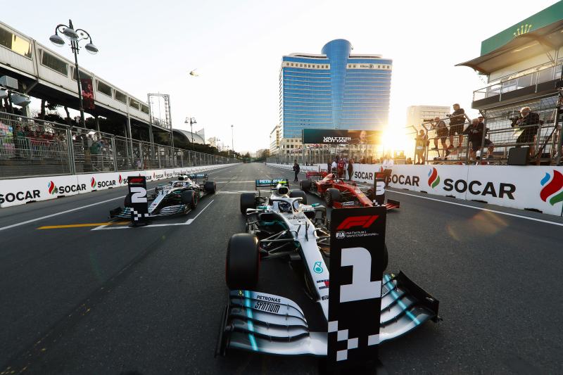 Mercedes wyjaśnił jak Hamilton stracił czas podczas VSC w Baku
