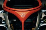 Mercedes pomalował halo na czerwono dla Nikiego Laudy
