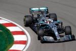 Mercedes naprawia wyciek z silnika Hamiltona tuż przed wyścigiem