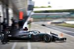 Mercedes aktualizuje silnik oraz kombinezony