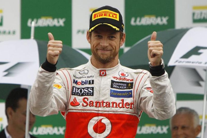 Button: Bottas nigdy nie naciskał tak mocno na Hamiltona jak Rosberg
